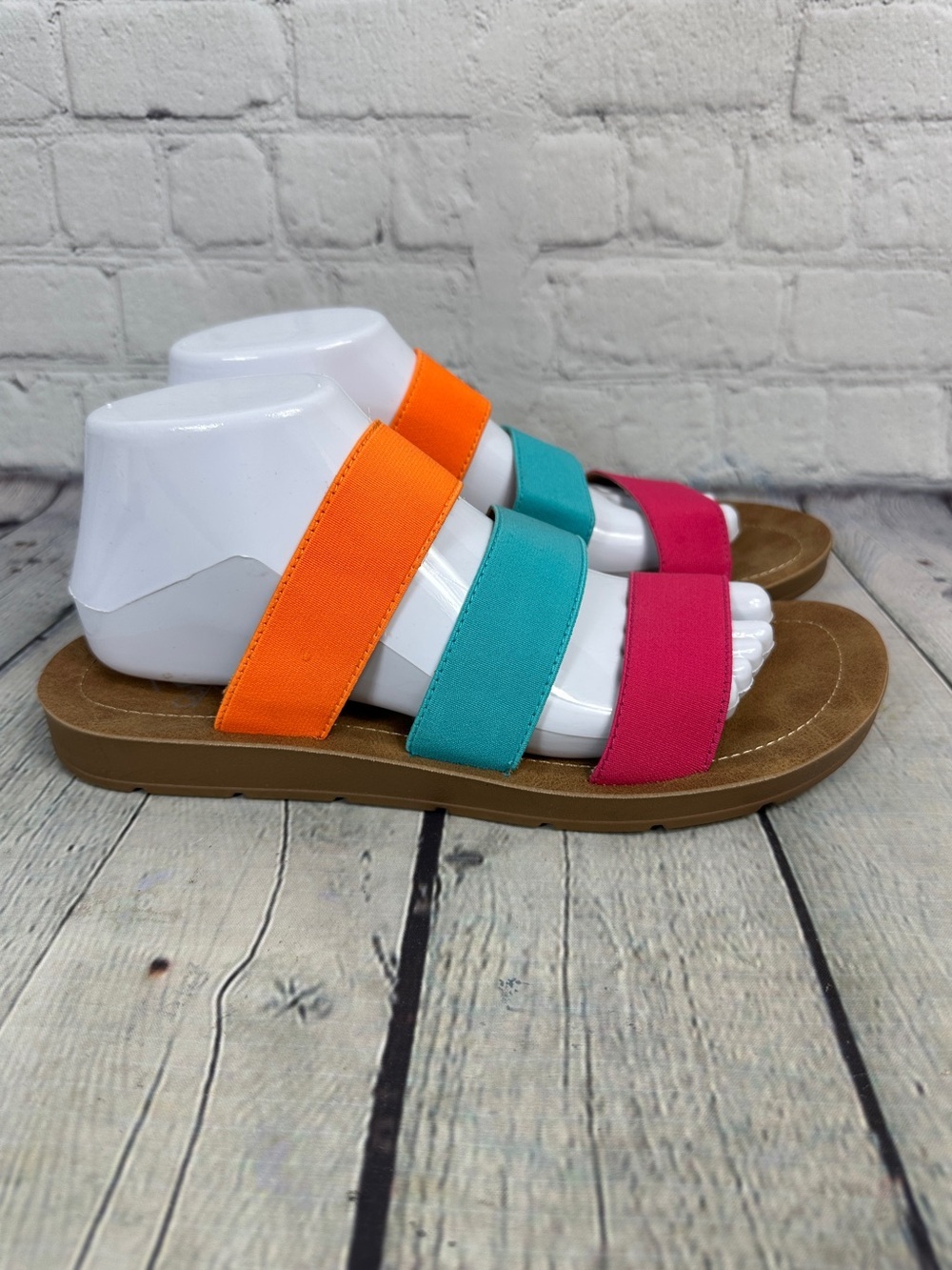 Corkys Daphne tricolor sandals size 9